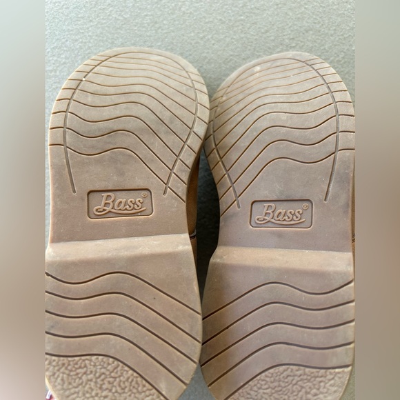 G.H. Bass & Co Boys Boots Leather Size 2, gently worn, great condition - Picture 6 of 6